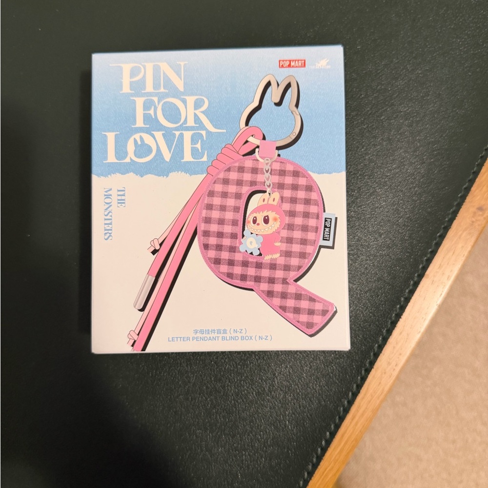 Popmart Pin for love blind box!